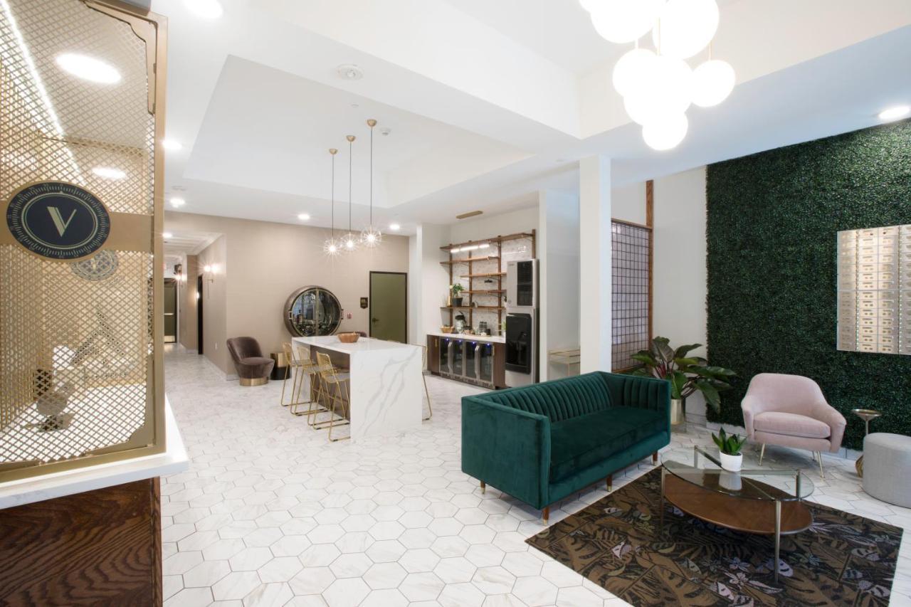 The Vault Hotel Хоутон Экстерьер фото